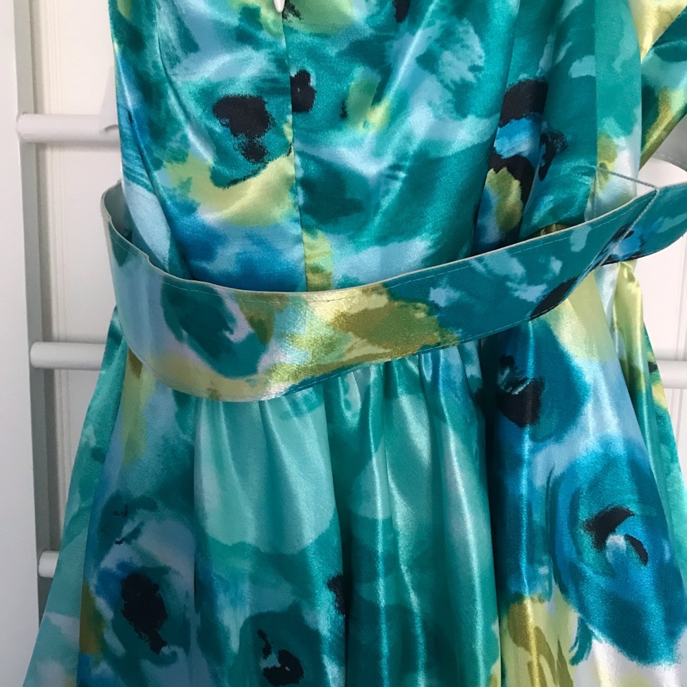 BRAND NEW CHARLOTTE RUSSE DRESS - Picture 7 of 8